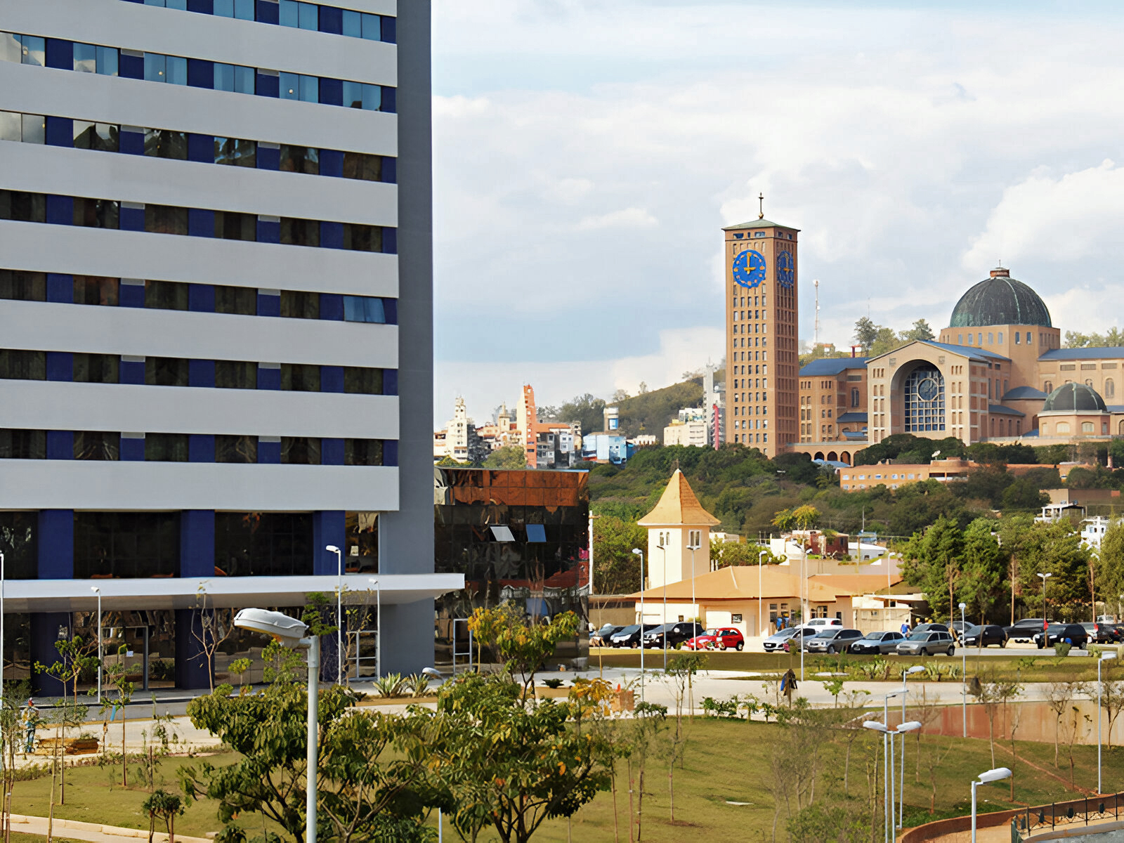 2011 – SANTUÁRIO NACIONAL – Hotel Rainha do Brasil – Aparecida – SP